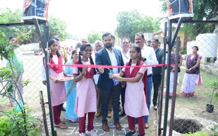 महापालिकेच्या शाळेत डिजिटल क्लासरुम व रोज गार्डनचे उद्घाटन