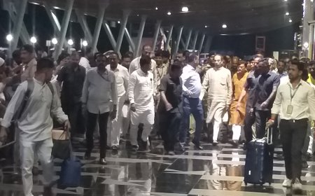 उध्दव ठाकरे अंतरवाली सराटी रवाना, आंदोलकांची भेट घेणार