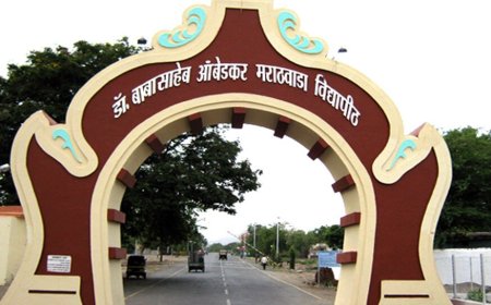 अभियांत्रिकी शाखेची अंतिम परीक्षा रखडली, वर्ष वाया जाण्याची विद्यार्थ्यांना भीती