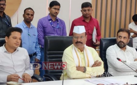 ऐतिहासिक आमखास मैदानावर उभारणार भव्य दिव्य फुटबॉल स्टेडियम, मंत्री अब्दुल सत्तार यांची घोषणा