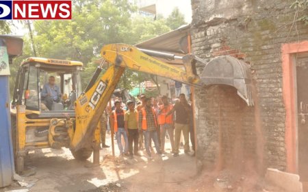 हमालवाडा येथील 8 दुकानांचे अतिक्रमण जमिनदोस्त