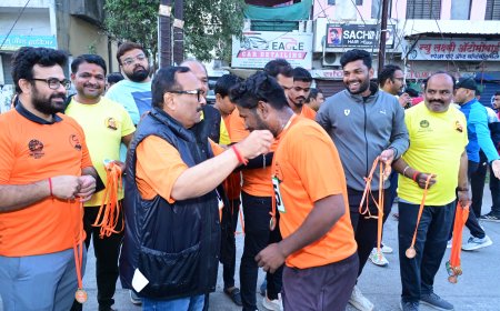 नागरीकांचा मॅरेथॉन स्पर्धेला प्रचंड प्रतिसाद, विजेत्यांना मंत्री अतुल सावे यांच्या हस्ते मेडल