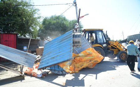 विश्रांतीनगर येथील रस्ता बाधित 125 अतिक्रमणे जमीनदोस्त, उद्याही कारवाई