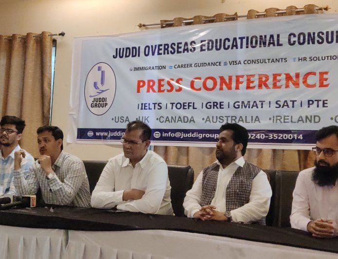 विदेशात विद्यार्थ्यांना शिक्षणाची व नोकरीची सुवर्णसंधी...!