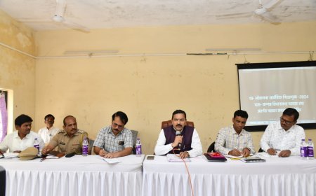 जिल्हाधिकारी यांची कन्नड भेट, जलसंधारण कामे व निवडणूक पूर्व तयारीचा घेतला आढावा