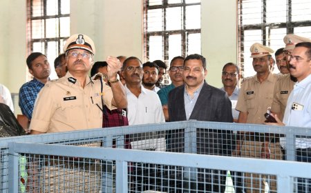 जिल्हाधिकारी यांनी घेतला औरंगाबाद लोकसभा मतमोजणी केंद्राचा आढावा