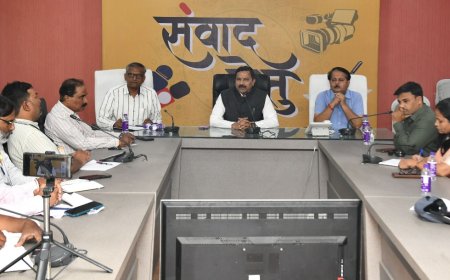 "संवादसेतू" उपक्रमास प्रारंभ...प्रशासन व मतदार यांच्यातील विश्वास वृध्दिंगत करण्यासाठी संवाद सेतू- जिल्हाधिकारी