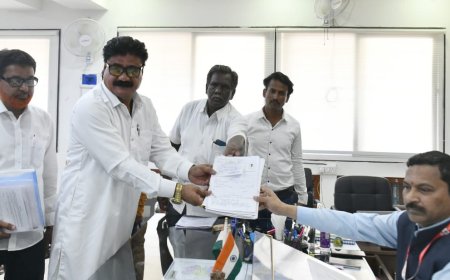 अफसरखान यांनी दाखल केली वंचित व अपक्ष उमेदवारी, वंचितचे कार्यकर्ते बुचकळ्यात...!