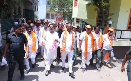 सुरेवाडीत महायुतीचे उमेदवार संदीपान भुमरे यांच्या पदयात्रेस प्रतिसाद