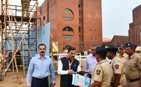 स्ट्रांगरुम आणि मतमोजणी केंद्राची जिल्हाधिका-यांनी केली पाहणी