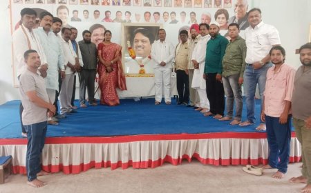 मराठवाड्याचे भुमीपूत्र दिवंगत मा.मुख्यमंत्री विलासराव देशमुख यांची जयंती साजरी