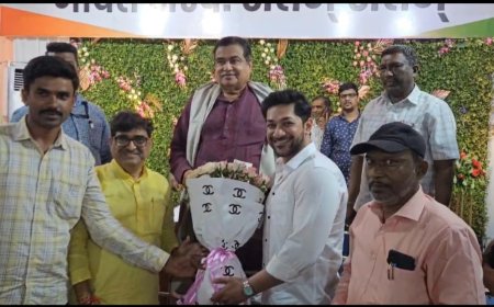 मंत्री नितीन गडकरी यांच्या वाढदिवसानिमित्त केनेकरांनी भेट घेत दिल्या शुभेच्छा