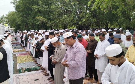 शहरात ईद-उल-अजहा उत्साहात साजरी, देशात अमन शांतीसाठी केली दुवा...!