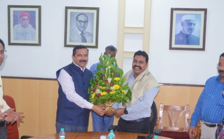 नूतन विभागीय आयुक्त दिलीप गावडे यांनी कार्यभार स्वीकारला