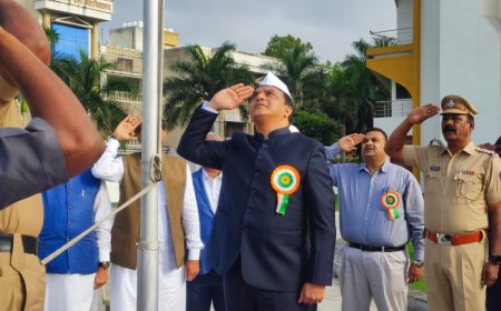 हज हाऊसमध्ये स्वातंत्र्यदिन उत्साहात साजरा...!