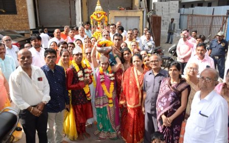 राजाबाजार जैन मंदीरातील दसलक्षण महापर्व महामहोत्सवाची भव्य शोभायात्रेने सांगता