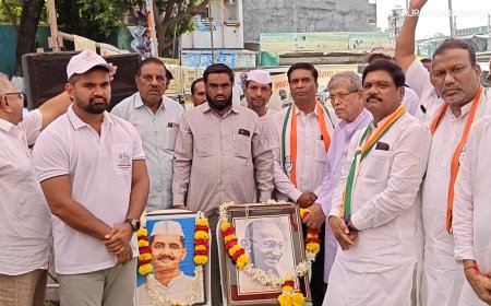 महात्मा गांधी जयंती निमित्त काँग्रेसने काढली शहरात प्रभात फेरी