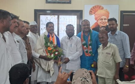 काँग्रेसचे उमेदवार लहु शेवाळें यांची इब्राहिम पटेल यांच्या कार्यालयावर सदीच्छा भेट