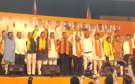 ऐका ओवेसी हे छत्रपती संभाजीनगर आहे हे बदलण्याची हिम्मत कोणाची नाही - देवेंद्र फडणवीस