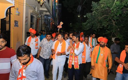 प्रदीप जैस्वाल यांच्या प्रचारार्थ ऋषिकेश जैस्वाल, विश्वनाथ राजपूत यांची भव्य पदयात्रा