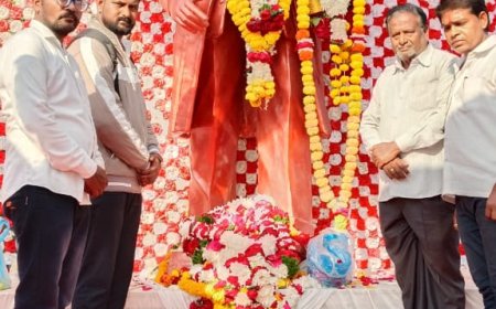 मनसेच्या वतीने महापरिनिर्वाण दिनानिमित्त भारतरत्न डॉ. बाबासाहेब आंबेडकर यांना अभिवादन