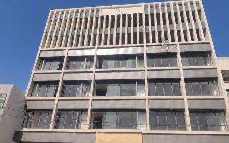 शहागंज, सात मजलि इमारतीमध्ये लेडीज माॅल, शाॅपिंग, रेस्टॉरंट, लाॅजिंग