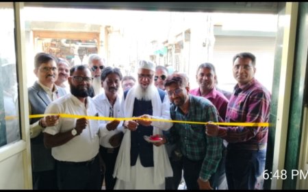 दर्पण दिन पत्रकारांचे आरोग्य शिबीर घेऊन साजरा