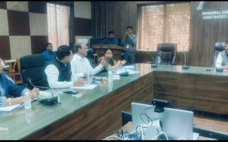 विभागीय आयुक्तांकडून शंभर दिवसाच्या आराखड्याबाबत आढावा...!