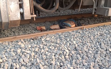 रेल्वे दुर्घटनेत अकराहुन जास्त लोकांचा जीव गेल्याचा प्राथमिक अंदाज, कुटुंबाला पाच लाखांची मदत जाहीर