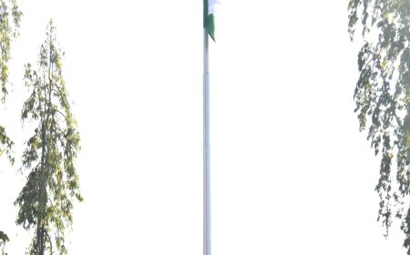 प्रजासत्ताक दिन उत्साहात साजरा...! पालकमंत्री संजय सिरसाट यांच्या हस्ते मुख्य ध्वजारोहण