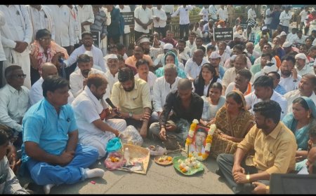 दिव्यांगांच्या न्यायासाठी बच्चू कडू यांच्या नेतृत्वाखाली पिंडदान करत प्रहारने केले आंदोलन