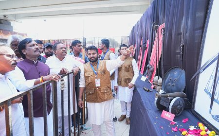 शिवकालीन व ऐतिहासिक एकदिवसीय शस्त्र प्रदर्शनाचे अंबादास दानवे यांनी केले उद्घाटन