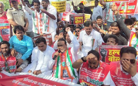 काँग्रेसचा मनपा मुख्यालय व स्मार्ट सिटी कार्यालयावर हल्लाबोल मोर्चा...!