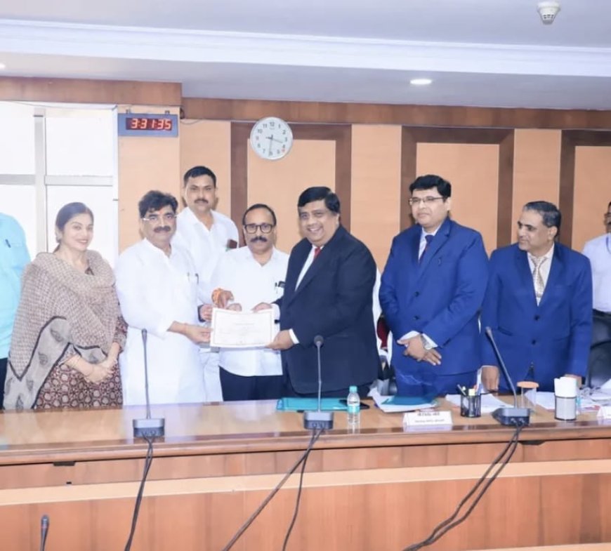 संजय केनेकर यांची विधानपरिषदेच्या आमदारपदी बिनविरोध निवड
