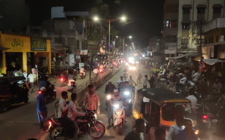 वक्फ संशोधन कायद्याच्या विरोधात शहरात अंधार...बत्तीगुल आंदोलन शंभर टक्के यशस्वी झाल्याचा दावा...!