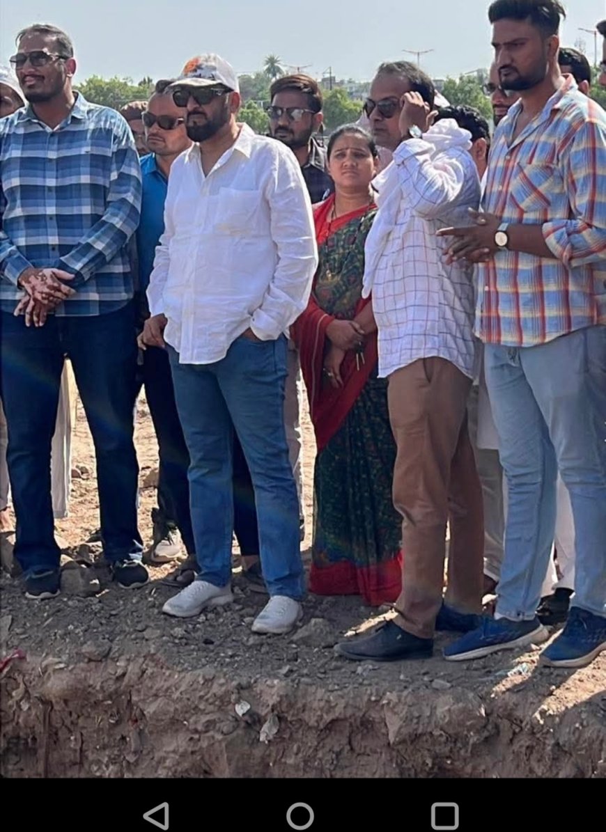 आमखास मैदानावर वक्फ बोर्डाच्या कार्यालयाचे काम सुरू केल्याने खळबळ, इम्तियाज जलील यांनी काम थांबवले...!