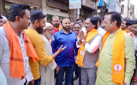 मुस्लिम बहुल वार्ड बुढीलेनमध्ये शिवसेनेच्या नेत्यांच्या भेटीगाठी.....