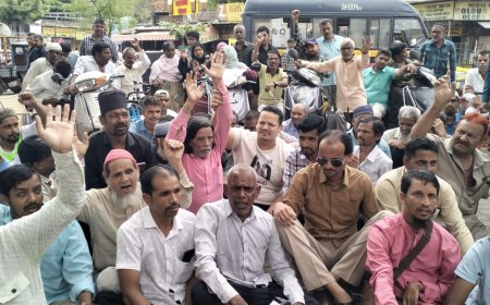 दिव्यांग अक्रामक, रस्ता केला जाम...!