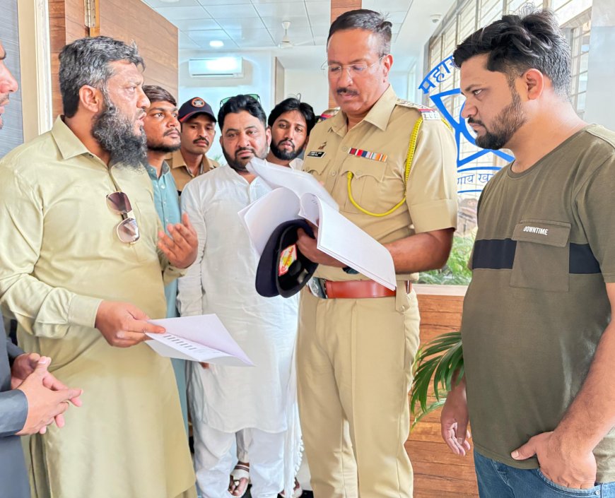 धार्मिक भावना दुखावणा-या समाजकंटकावर कडक कारवाईची विद्यार्थ्यांची मागणी...!