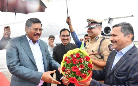 सर्वोच्च न्यायालयाचे मुख्य न्यायमुर्ती बी.आर.गवई यांचे शहरात आगमन....