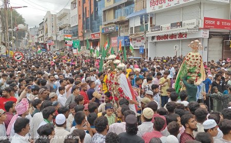 शहरात मोहर्रमनिमित्त सवारीया व मातमी जुलूस, शिया-सुन्नी सोबत येण्याची 53 वर्षांपासून परंपरा कायम...