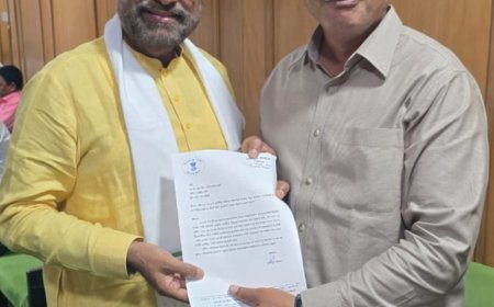 अल्पसंख्यांक समाजातील लाभार्थ्यांचे मंजूर कर्ज प्रकरणे लवकर निकाली काढा - माजीमंत्री अब्दुल सत्तार