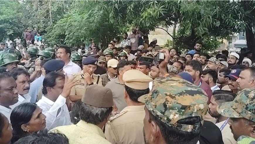 कमान, बुध्द विहाराची भींत, पुनर्वसनाचे आश्वासन मिळाल्यानंतर आंबेडकरनगर अतिक्रमण कार्यवाई