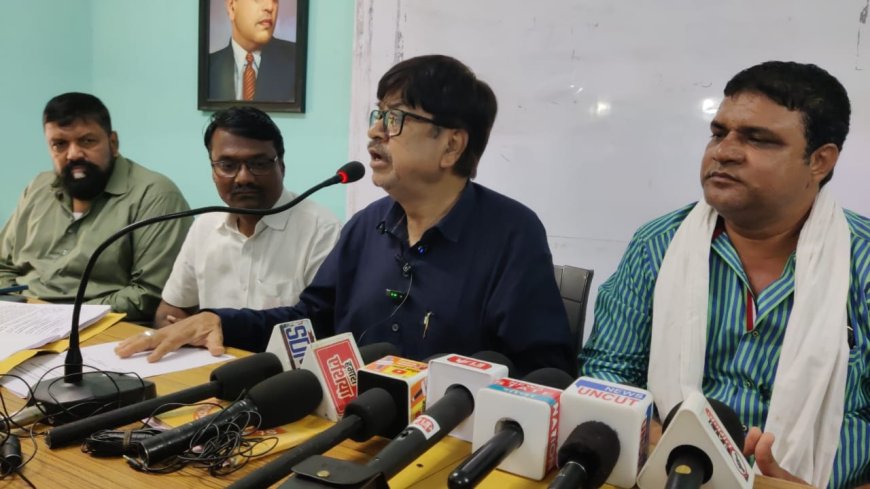 अशफाक सलामी यांच्या पत्रकार परिषदेत शाब्दिक चकमक...