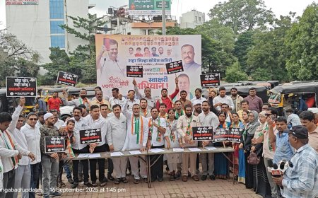 काँग्रेसचे मत चोरी विरोधात स्वाक्षरी अभियान सुरू...