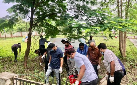 "स्वच्छता ही सेवा" एक दिन एक घंटा एक साथ" अभियान अंतर्गत नांदेड विभागात भव्य श्रमदान मोहीम...