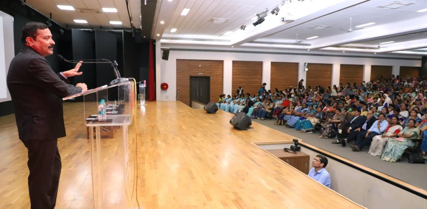 सशक्त समाज निर्मितीसाठी महिलांची भुमिका मोलाची - जिल्हाधिकारी दिलीप स्वामी