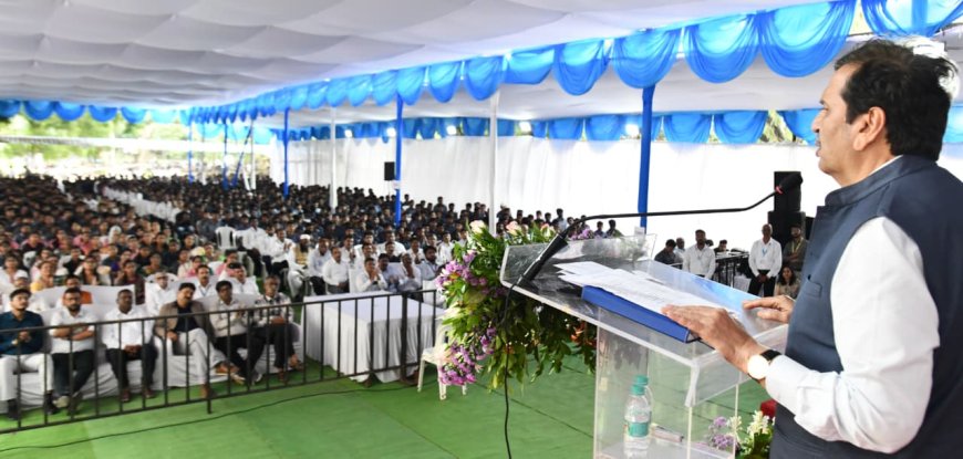 युवक युवतींचे भवितव्य घडविण्यासाठी कटिबद्ध - कौशल्य व रोजगार मंत्री मंगलप्रभात लोढा