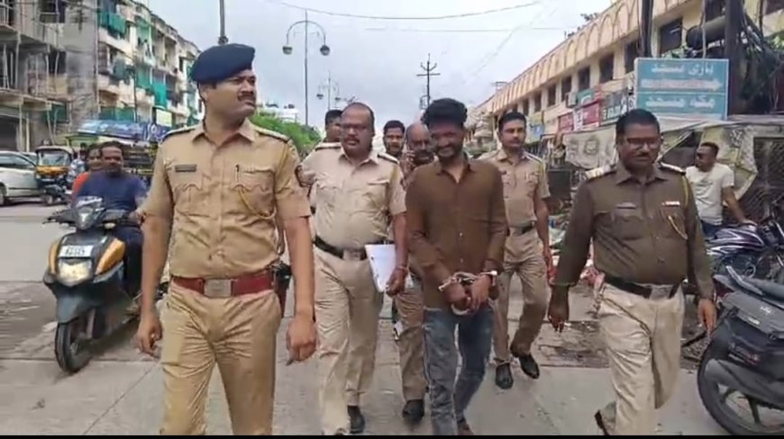 नशेच्या गोळ्यांची विक्री करणाऱ्या आरोपीची काढली धिंड...