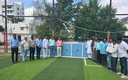 सीएसआर फंडातून मनपाच्या शाळेला मिळाल्या दोन लाखांची कपाटे